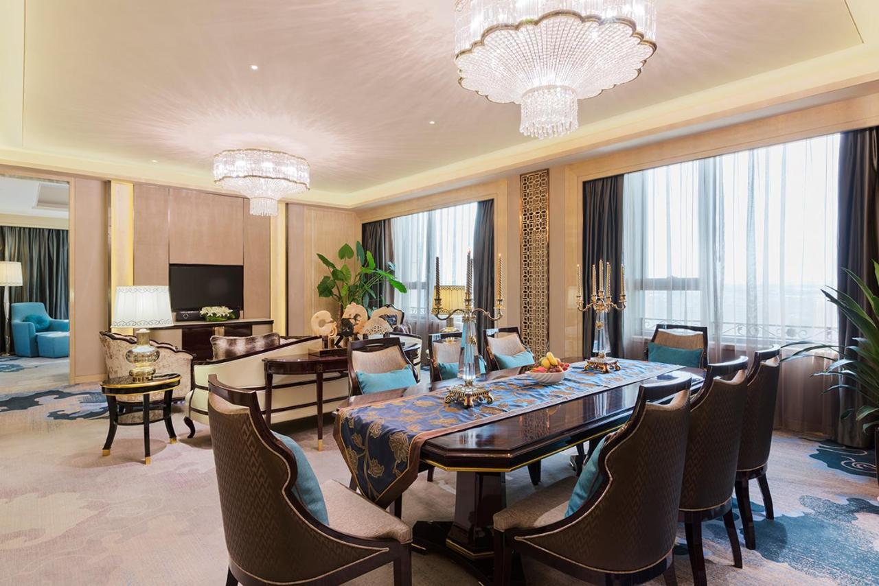 Wanda Realm Chifeng Hotel Екстериор снимка